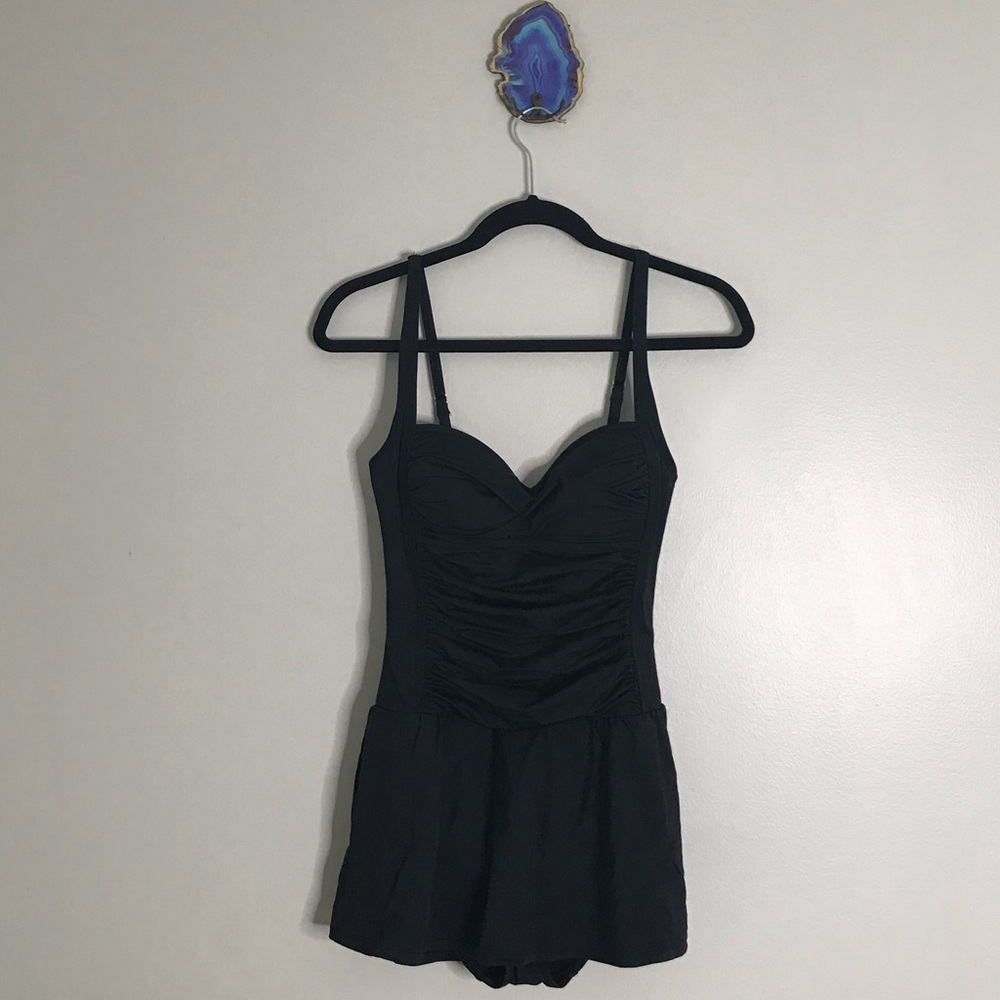 3/25 Swin dress black with gold hardware NWT